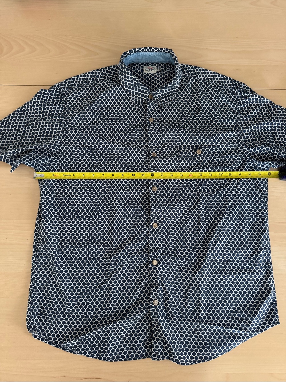 Faherty Brand Mens XL Blue Fish Scale Short Sleeve Button Down Shirt